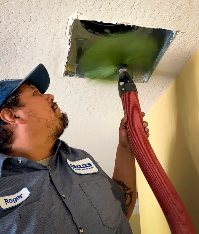 Goettl's tech duct cleaning in ceiling – Prescott Valley AZ